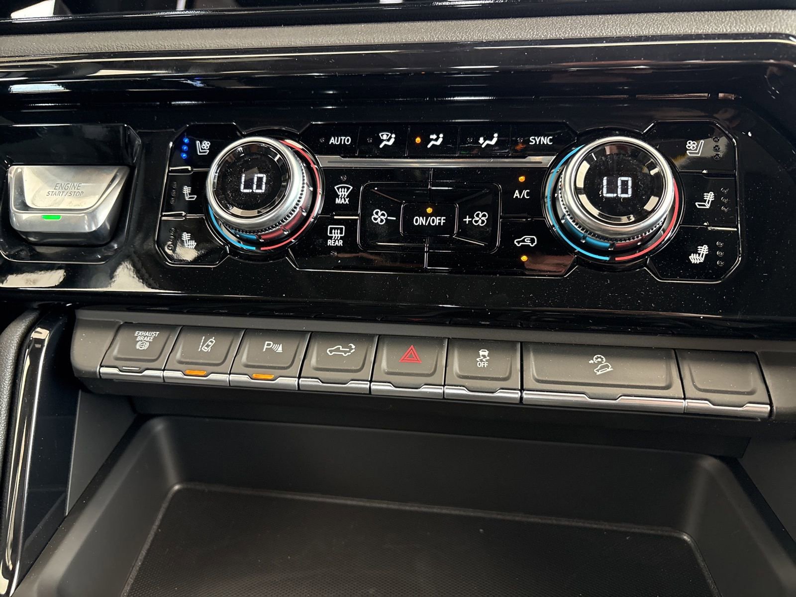 New 2026 GMC Sierra 2500 AT4 image 26