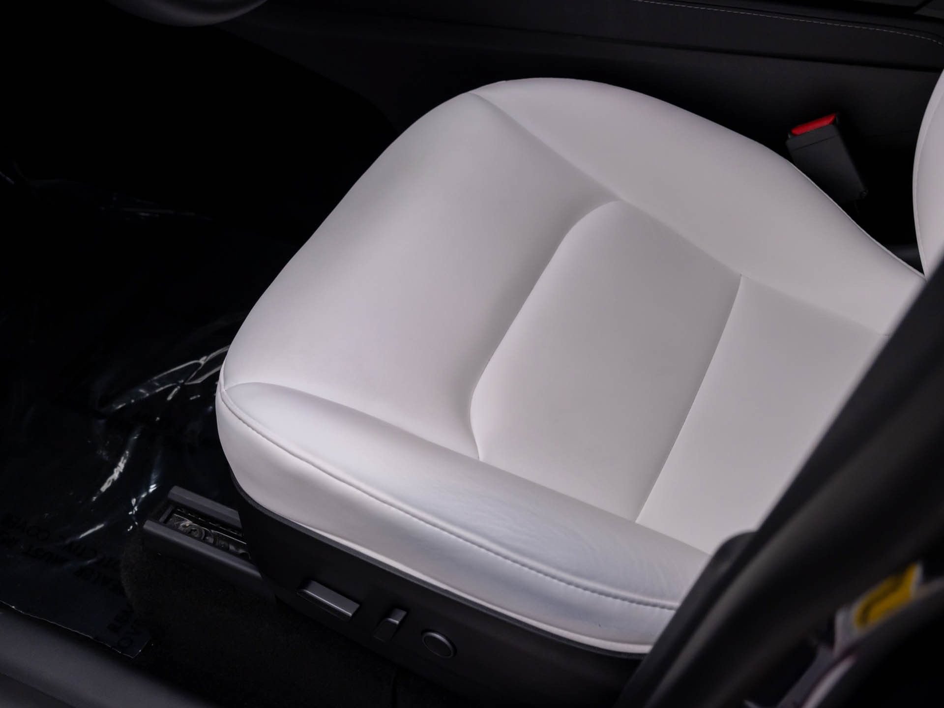Used 2022 Tesla Model Y Performance AWD/4WD image 13