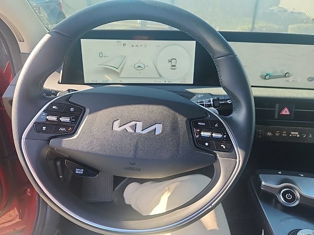 Certified 2024 Kia EV6 Light RWD image 22