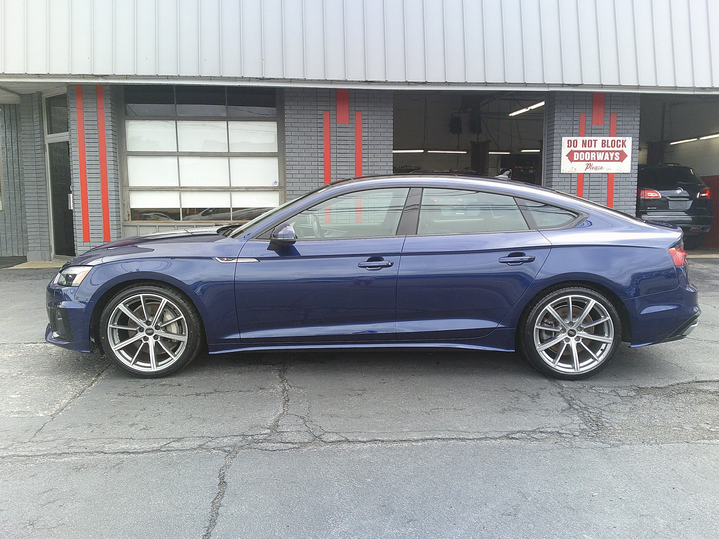 Used 2025 Audi A5 2.0T Premium Plus AWD/4WD image 2