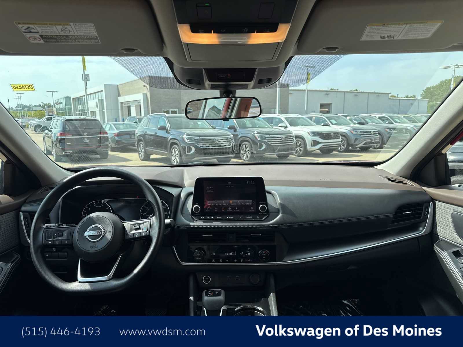 Used 2023 Nissan Rogue SV image 10