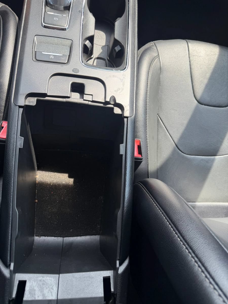 Used 2020 Ford Fusion Titanium FWD image 38