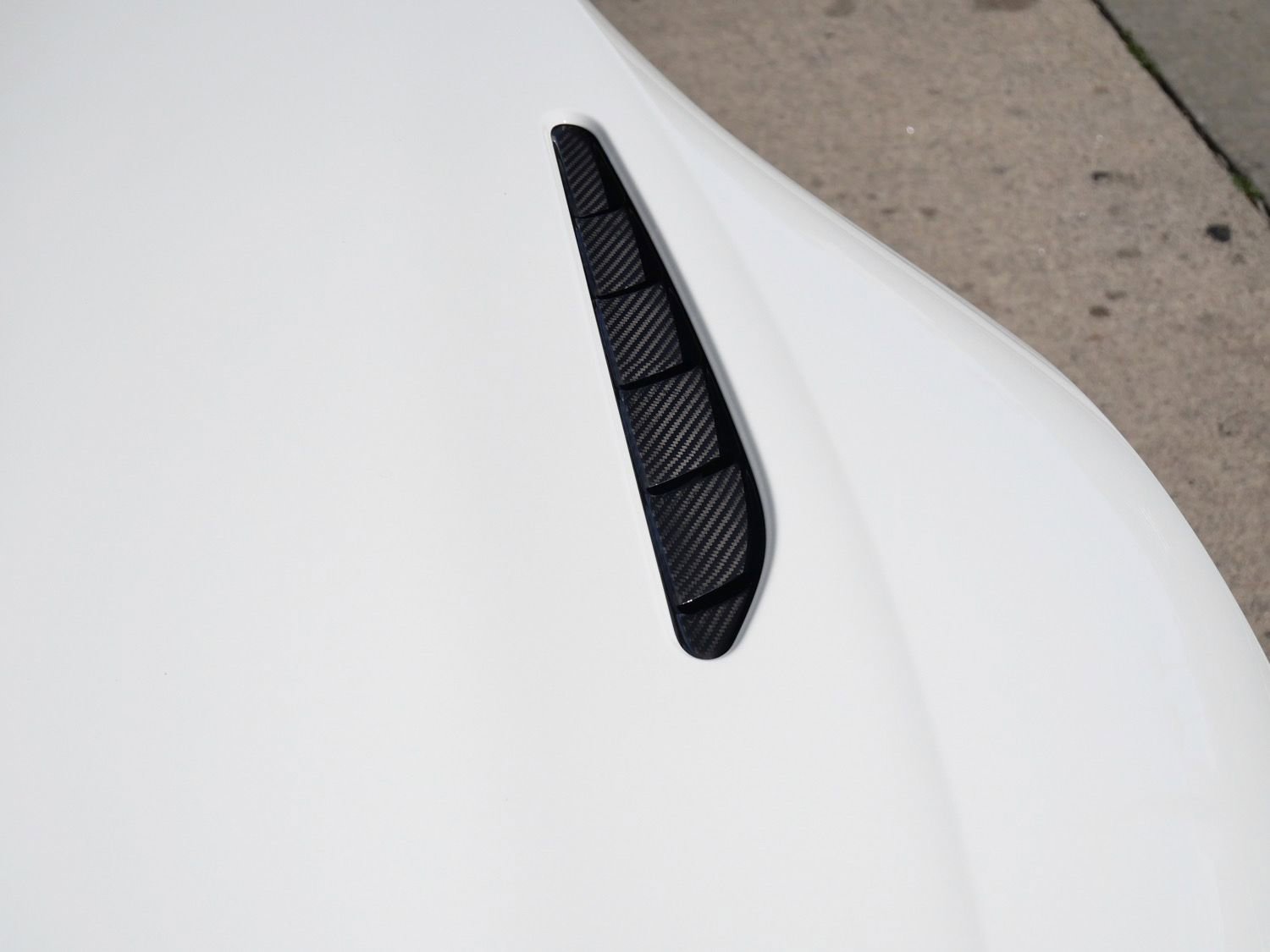 Used 2023 Aston Martin V8 Vantage Coupe image 13