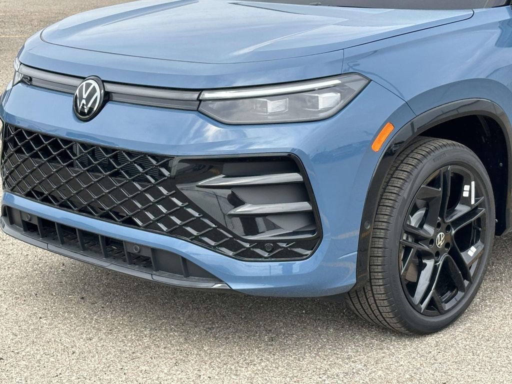 New 2026 Volkswagen Tiguan SE R-Line AWD/4WD image 6