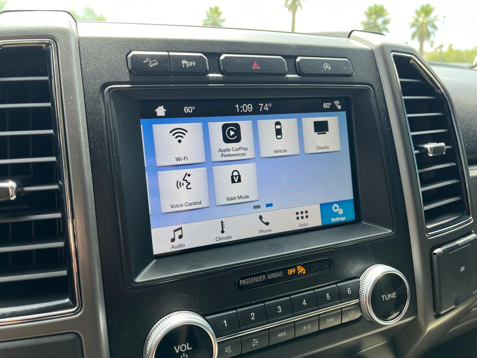 Used 2019 Ford Expedition XLT AWD/4WD image 23