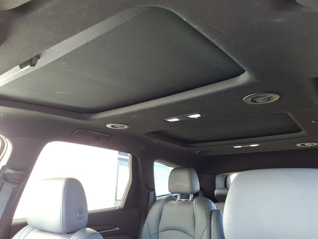 Used 2023 Buick Enclave Essence w/ Experience Buick Package FWD image 16