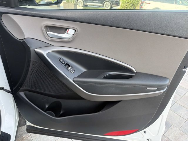 Used 2017 Hyundai Santa Fe Sport FWD image 16