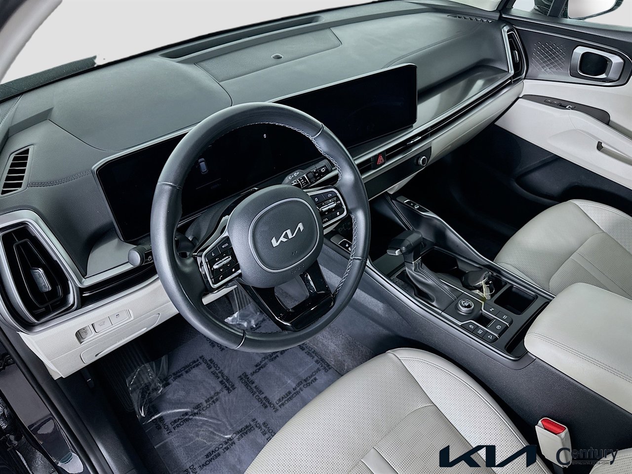 Certified 2025 Kia Sorento EX w/ Panoramic Sunroof Package image 9