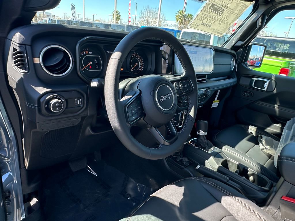 New 2026 Jeep Gladiator Sport AWD/4WD image 17