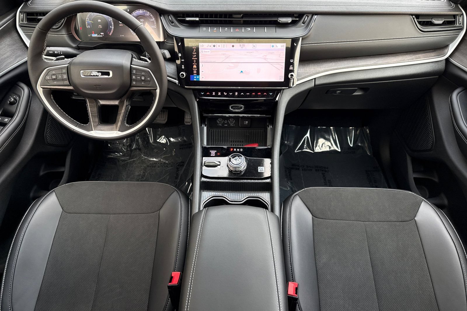 New 2026 Jeep Grand Cherokee Altitude AWD/4WD image 4