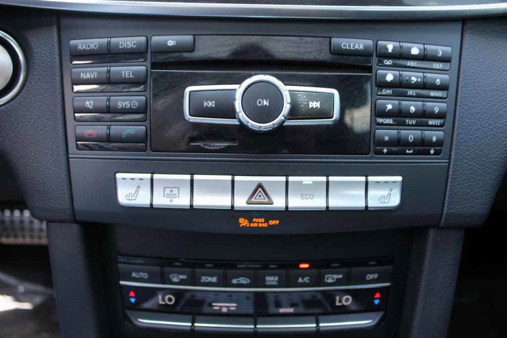 Used 2014 Mercedes-Benz E 350 Sedan image 21