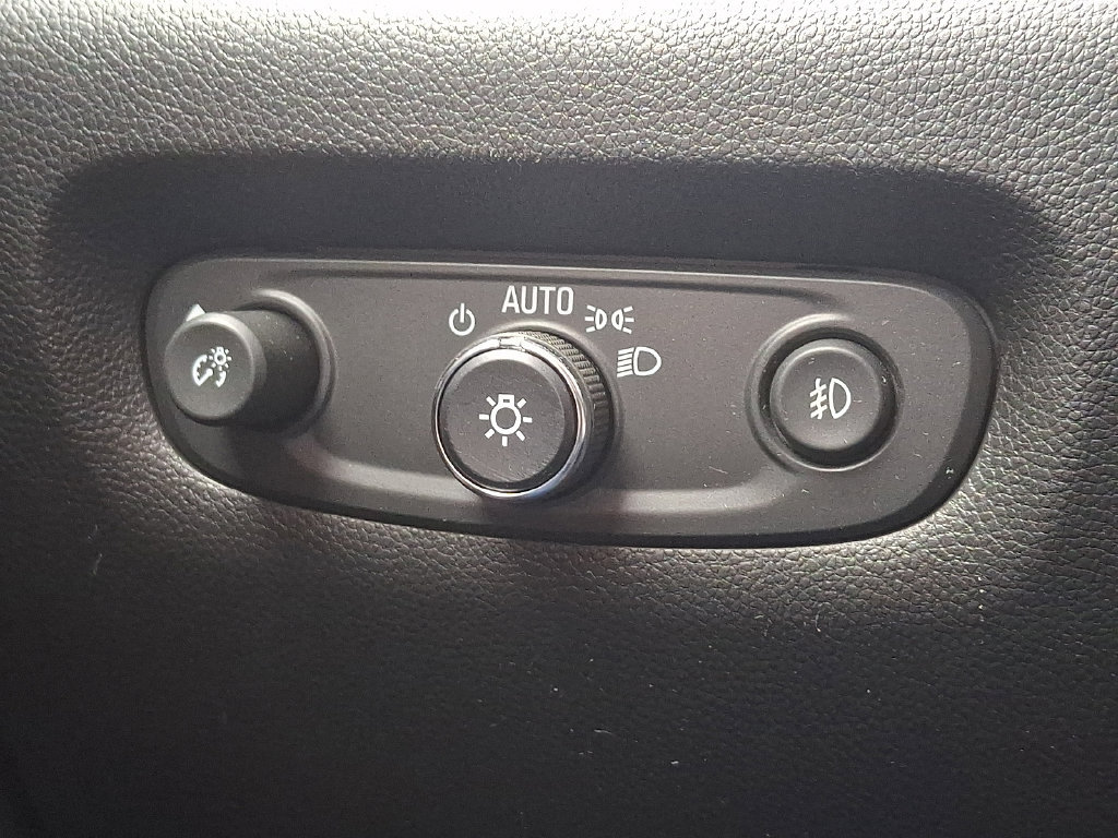 Used 2021 Chevrolet Traverse LT AWD/4WD image 27