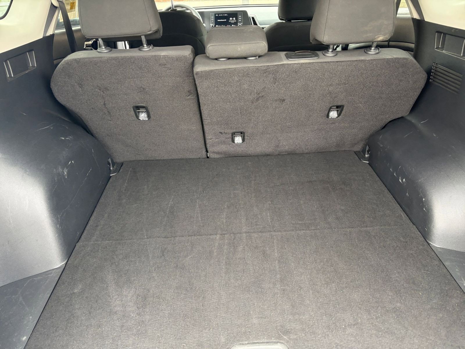 Used 2025 Kia Sportage LX image 29