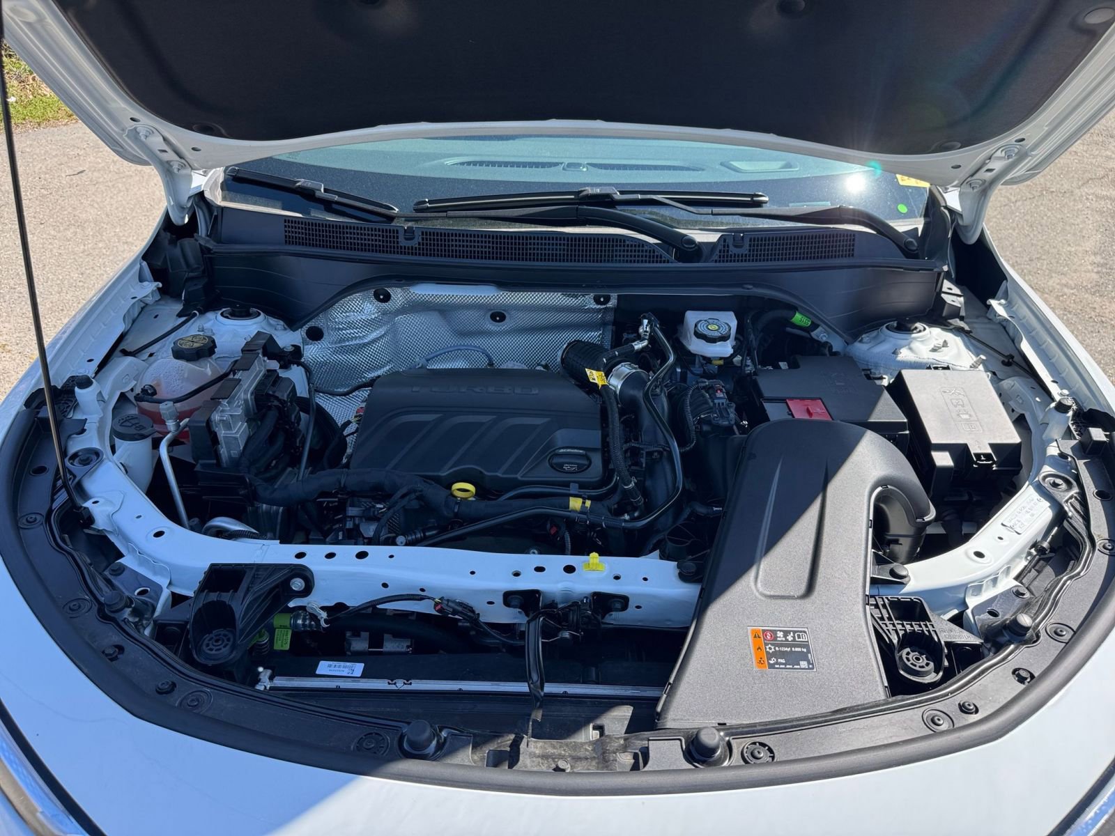 Used 2025 Buick Envista Sport Touring image 28