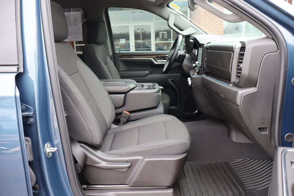 Used 2024 GMC Sierra 1500 Elevation image 45