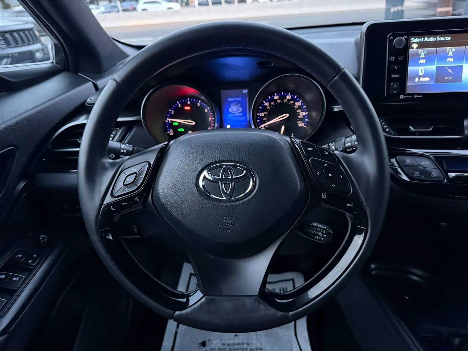 Used 2018 Toyota C-HR XLE image 36