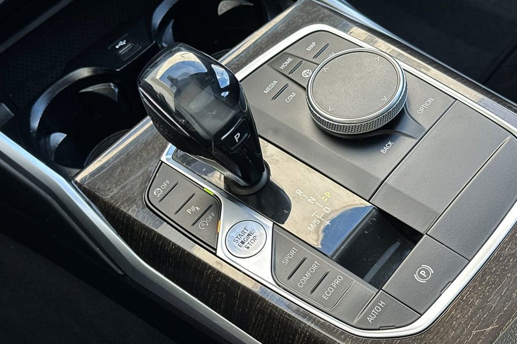 Used 2020 BMW 330i Sedan w/ Driving Assistance Package RWD image 23