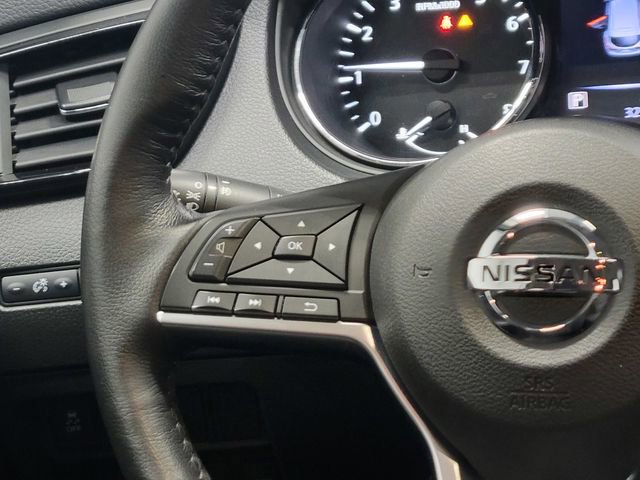 Used 2017 Nissan Rogue Sport SL w/ SL Premium Package image 30