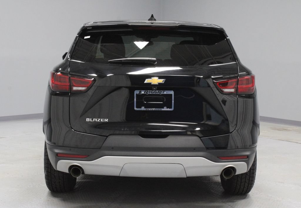 Used 2024 Chevrolet Blazer LT w/ Driver Confidence Package FWD image 9