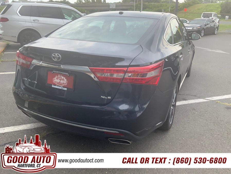 Used 2018 Toyota Avalon XLE FWD image 5
