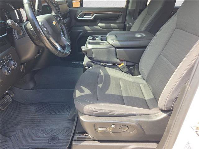 Used 2024 Chevrolet Silverado 2500 LT w/ Convenience Package AWD/4WD image 16