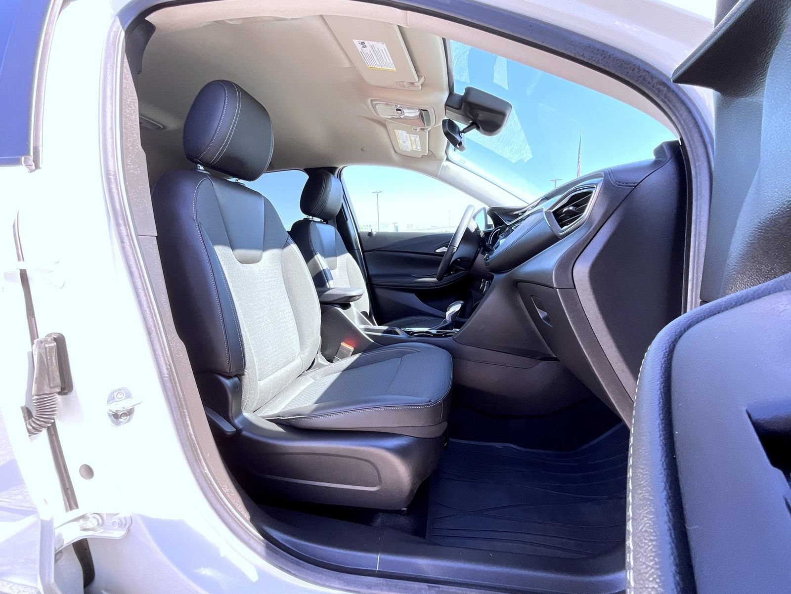 Certified 2023 Buick Encore GX Preferred w/ Cold Weather Comfort Package AWD/4WD image 15