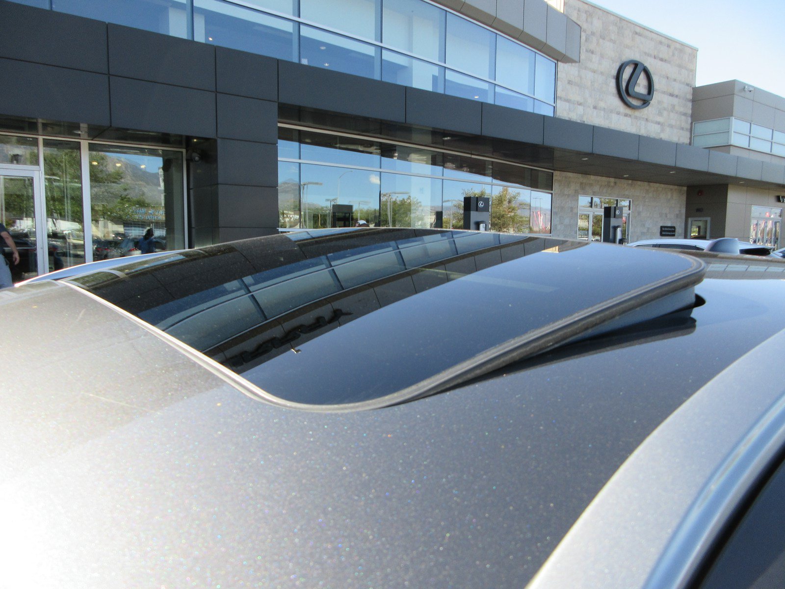 Used 2024 Lexus RX 350h w/ Accessory Package (Z1) AWD/4WD image 16