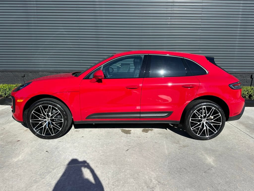 Certified 2026 Porsche Macan Turbo AWD/4WD image 2