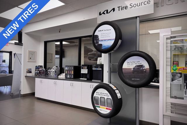 Certified 2023 Kia Sorento SX Prestige w/ Panoramic Sunroof Package image 44