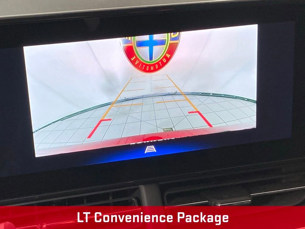 Used 2024 Chevrolet Trax LT w/ LT Convenience Package image 4