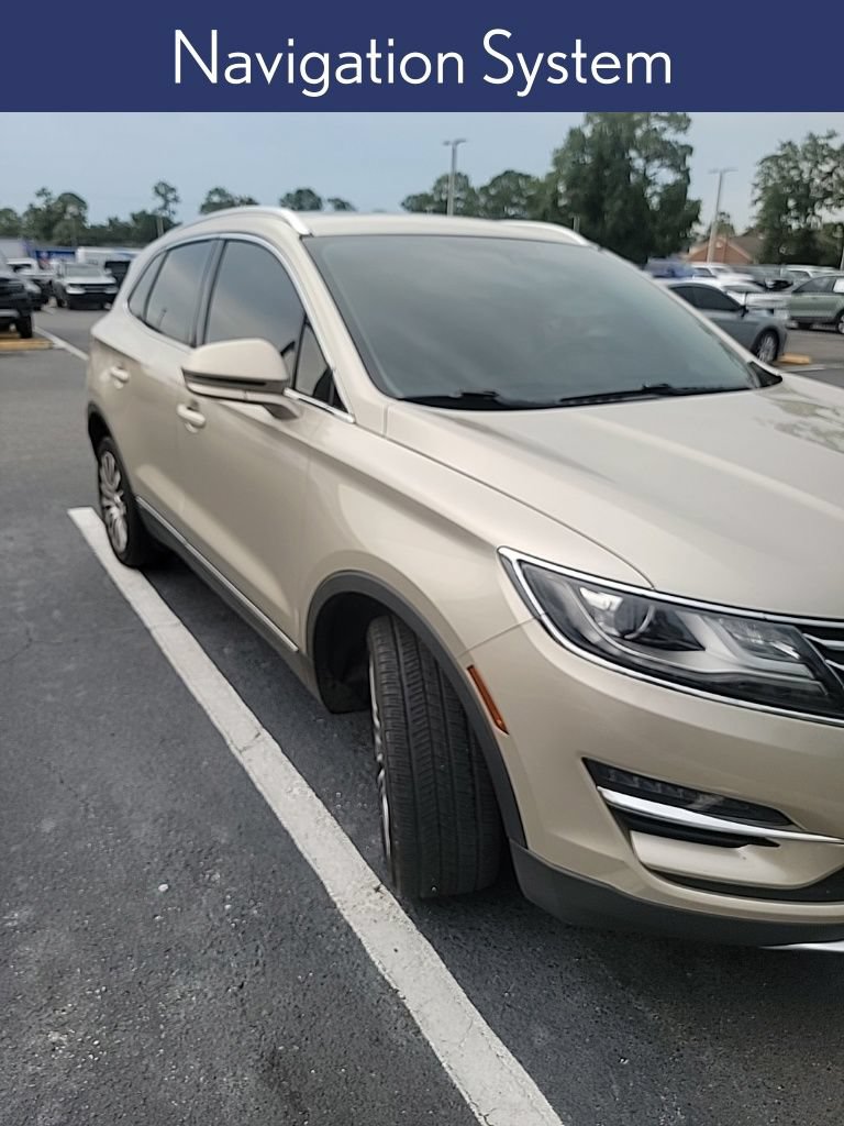 Used 2017 Lincoln MKC Reserve AWD/4WD image 2