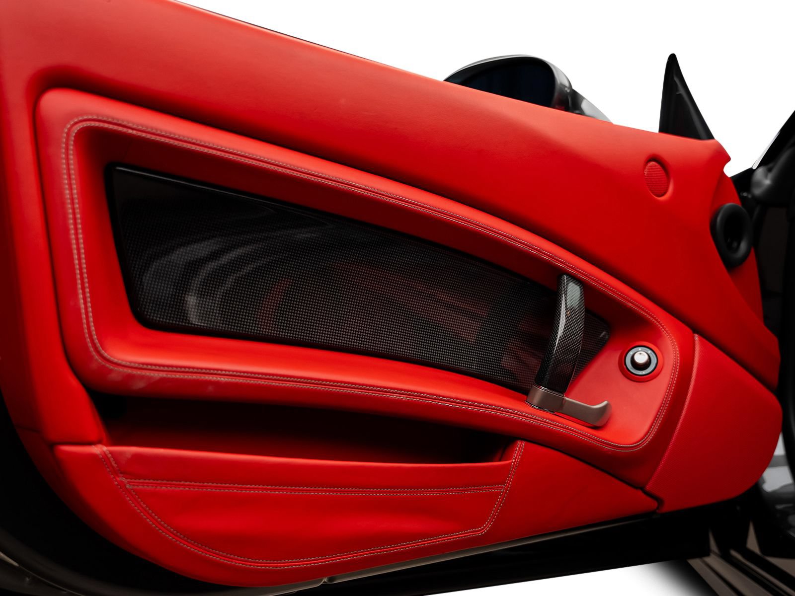 Used 2010 Ferrari California RWD image 68