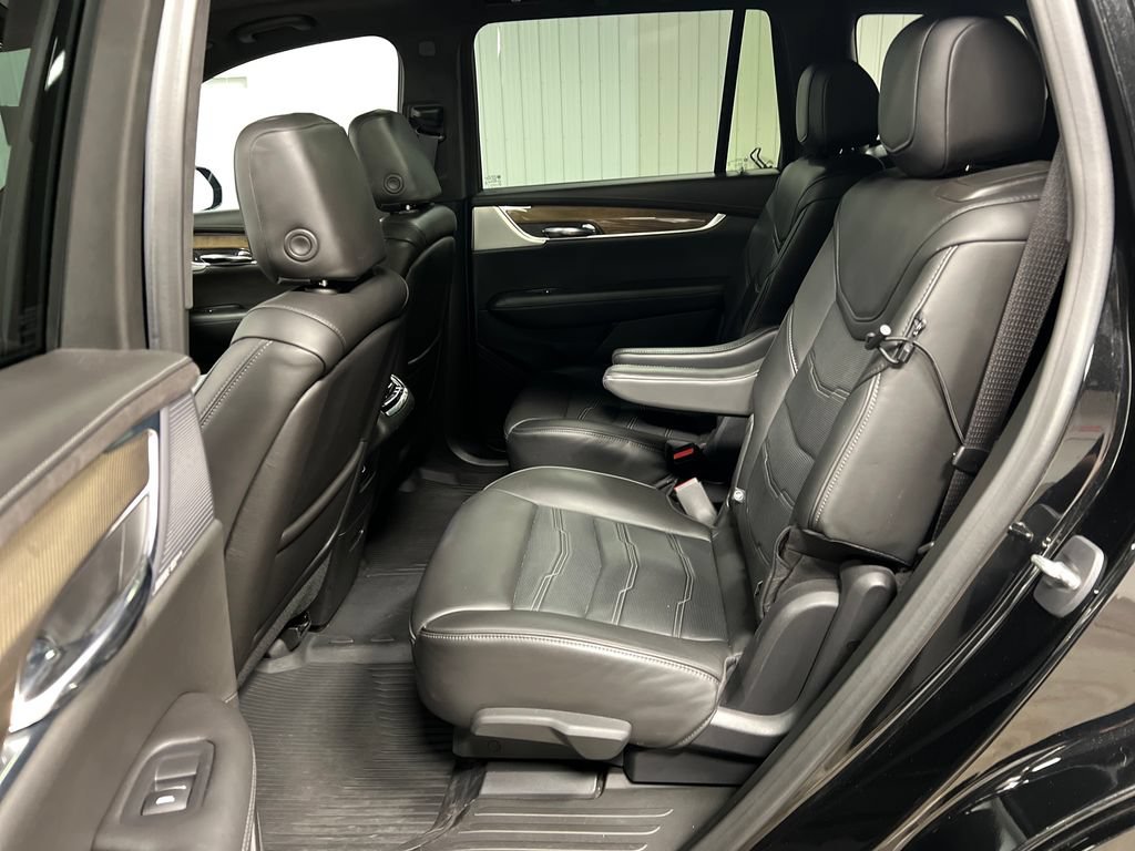 Used 2021 Cadillac XT6 Sport w/ Platinum Package AWD/4WD image 13