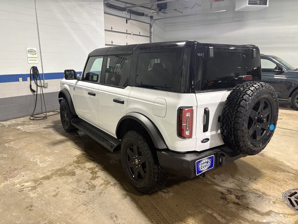 New 2025 Ford Bronco Outer Banks image 4