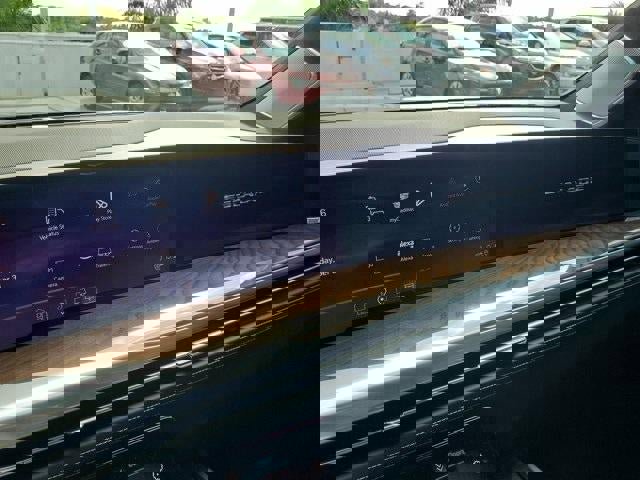 Certified 2025 Cadillac Escalade Sport Platinum image 23