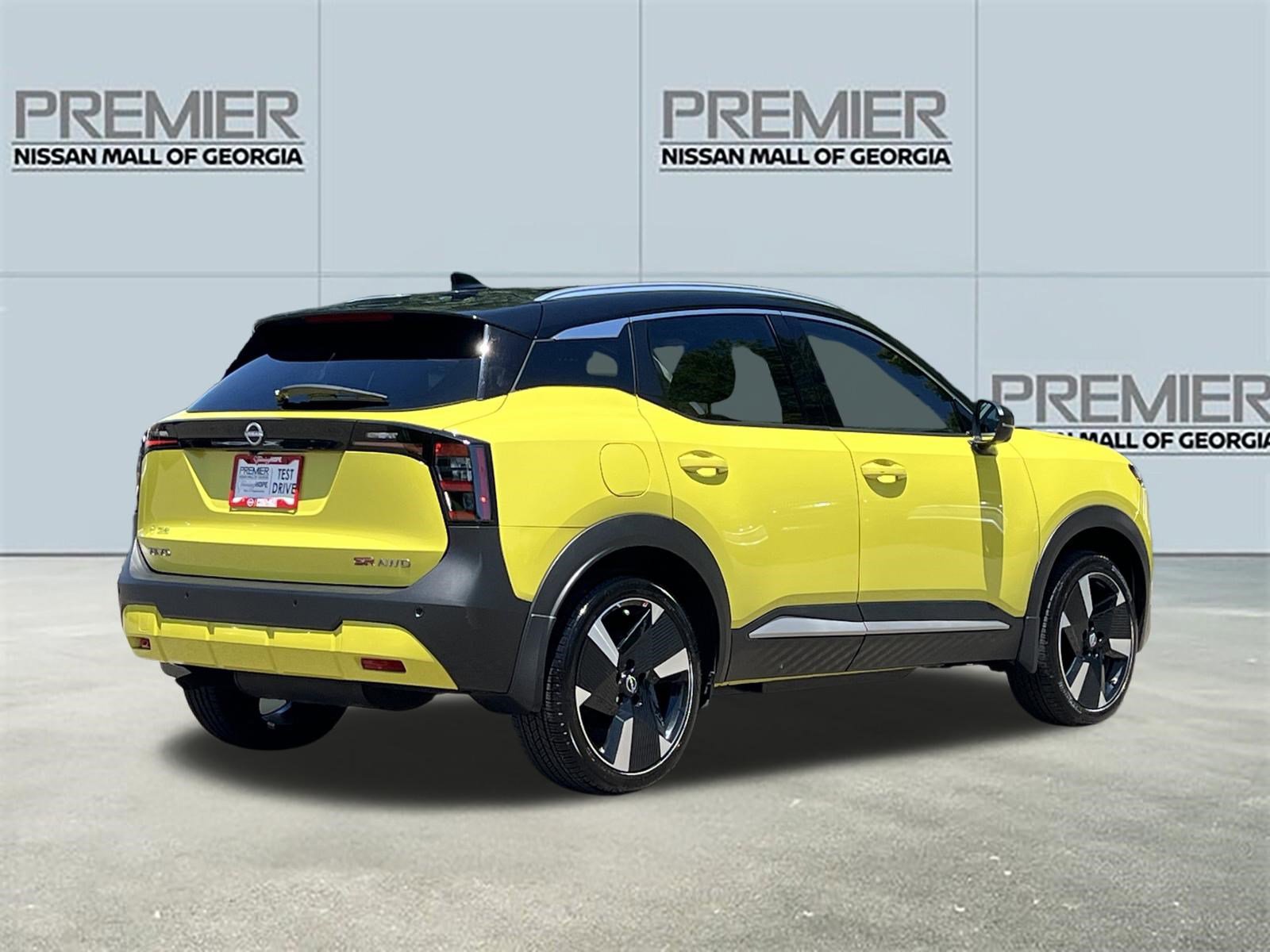 Certified 2025 Nissan Kicks SR AWD/4WD image 24