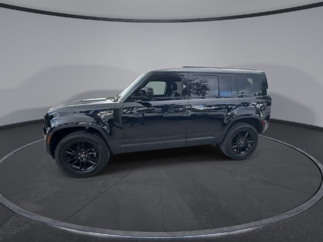 Used 2025 Land Rover Defender 110 S AWD/4WD image 4