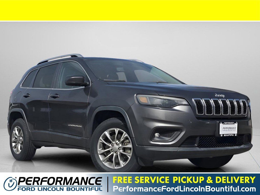 Used 2019 Jeep Cherokee Latitude Plus w/ Comfort/Convenience Group