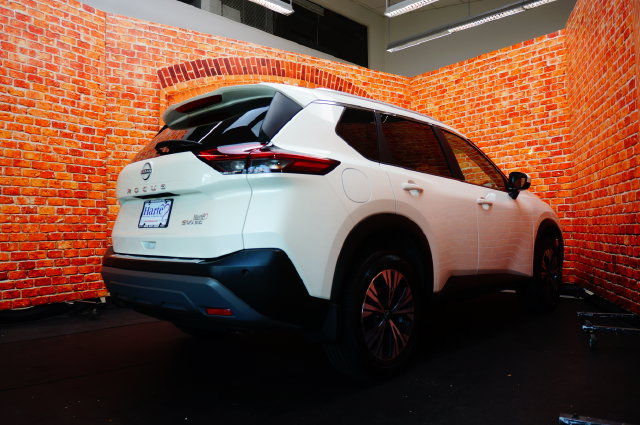 Certified 2023 Nissan Rogue SV w/ SV Premium B Package AWD/4WD image 7