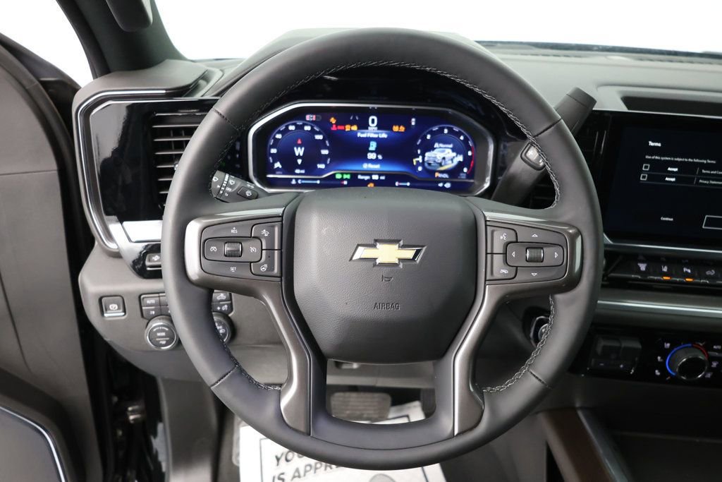 Used 2024 Chevrolet Silverado 2500 High Country w/ High Country Premium Package image 11