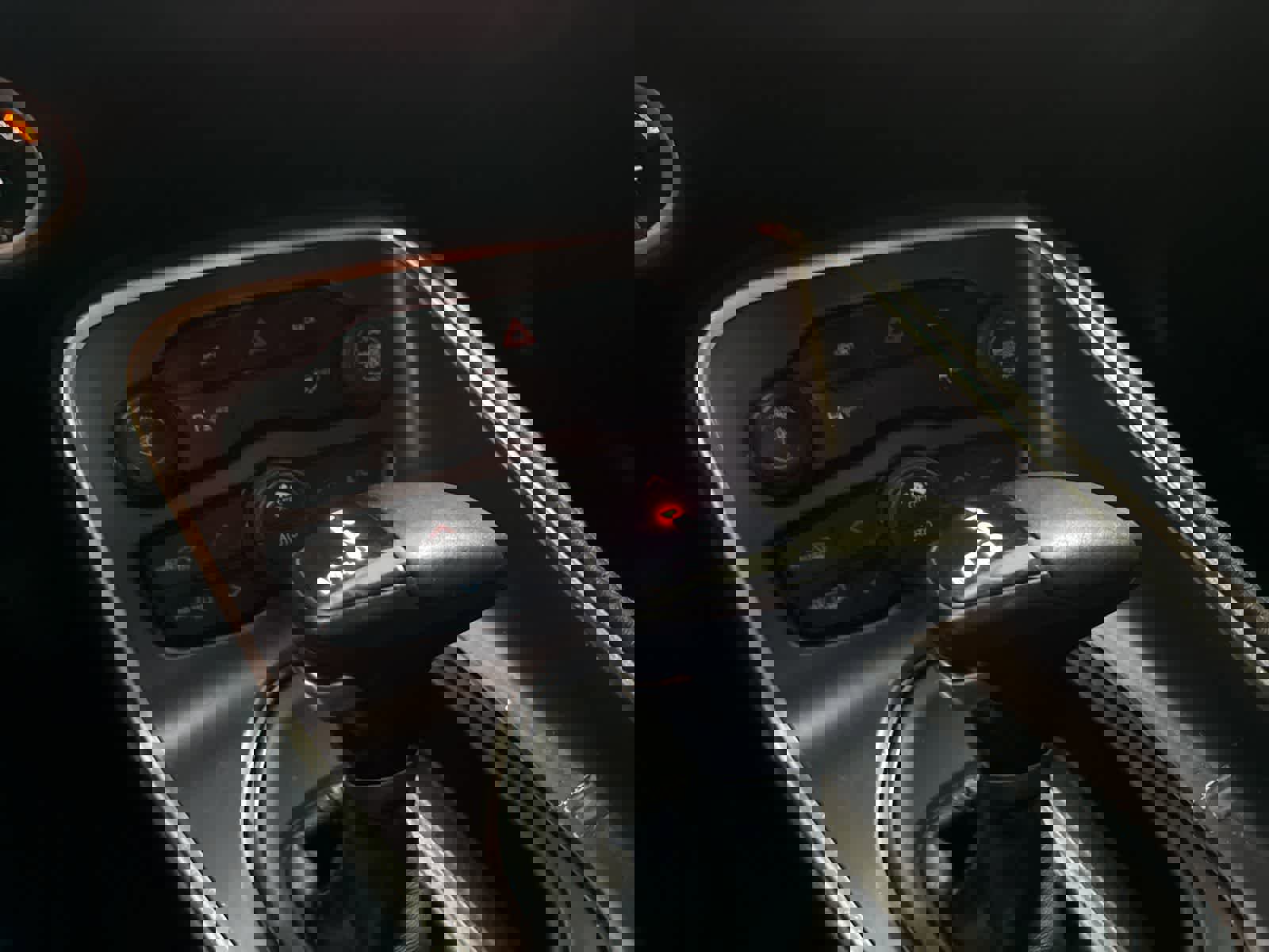 Used 2016 Dodge Challenger R/T w/ Driver Convenience Group RWD image 23