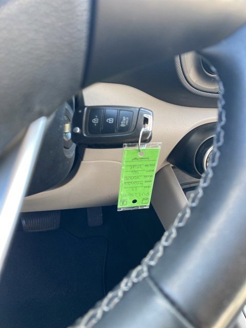 Used 2023 Hyundai Venue SEL image 31