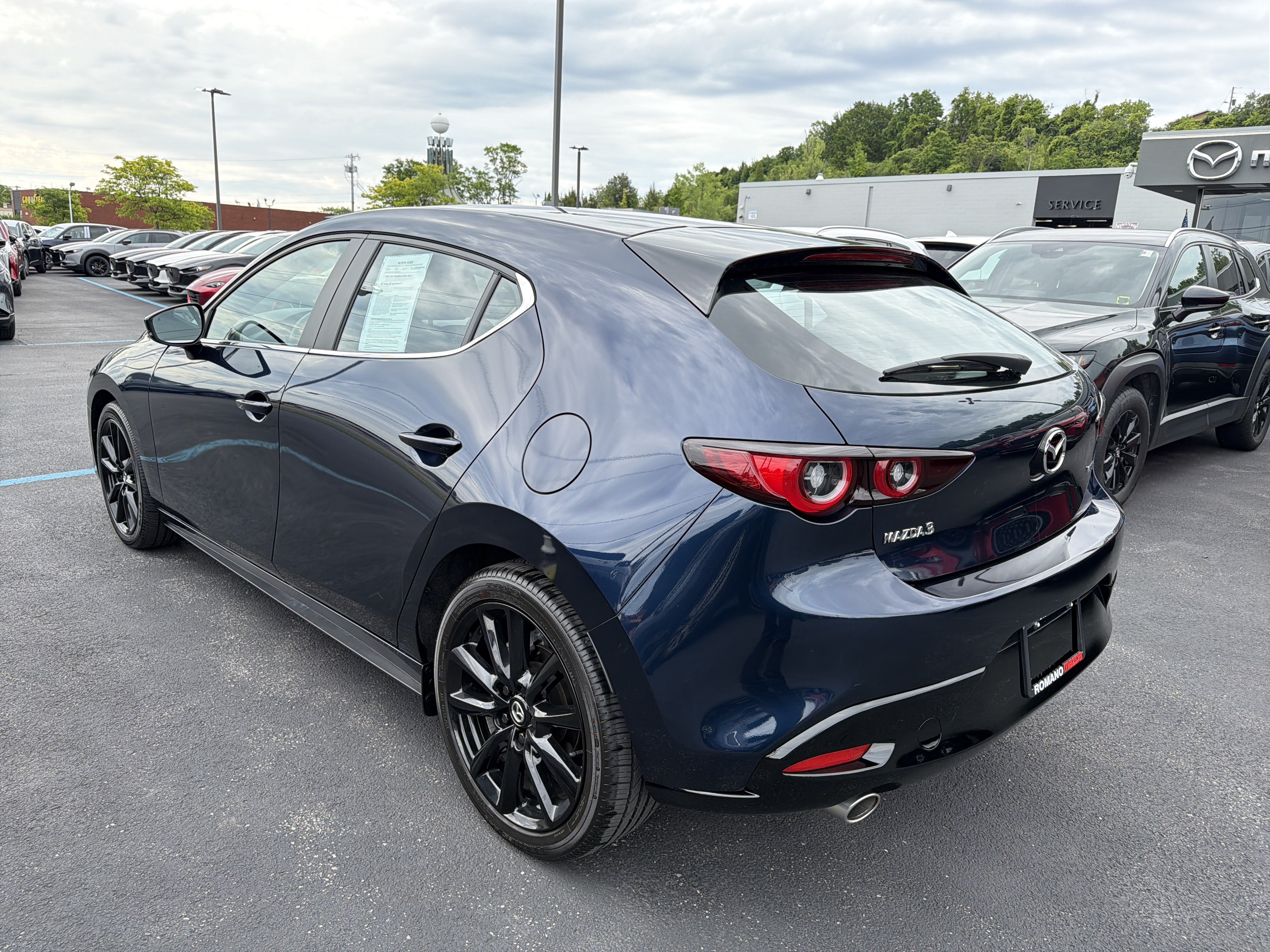 Used 2024 MAZDA MAZDA3 s FWD image 5