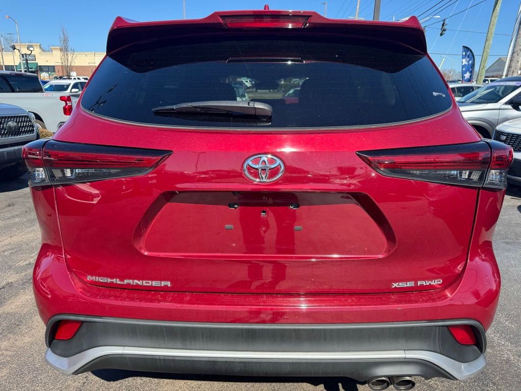 Used 2022 Toyota Highlander XSE image 7