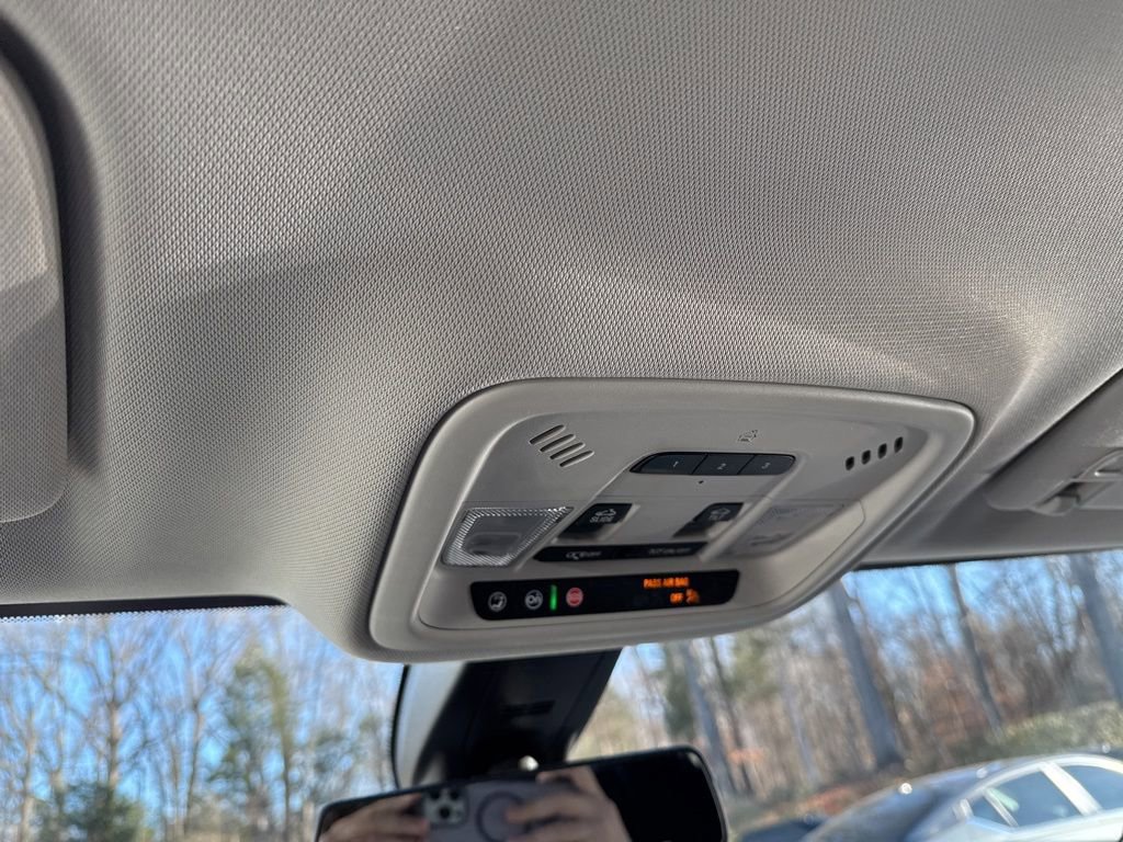 Used 2020 Chevrolet Traverse Premier w/ Redline Edition image 34