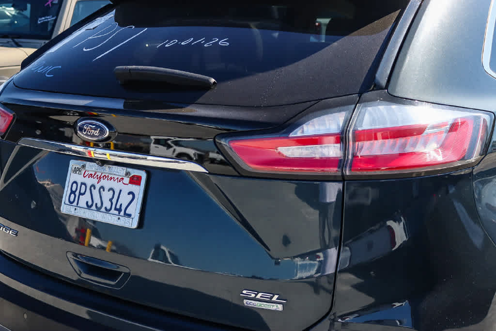 Used 2019 Ford Edge SEL w/ Equipment Group 201A FWD image 9