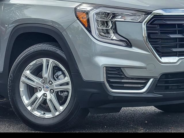 Certified 2024 GMC Terrain SLE w/ Driver Convenience Package AWD/4WD image 4