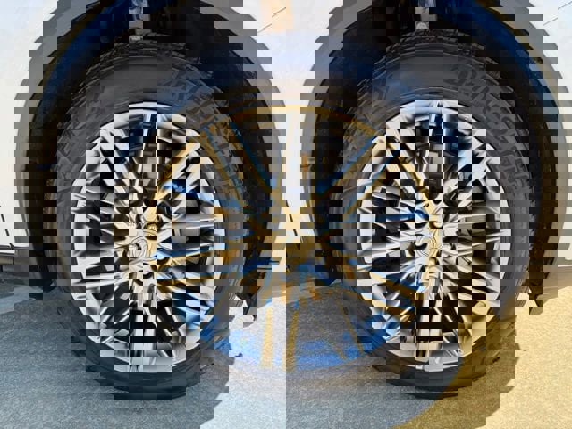 Used 2023 Acura MDX SH-AWD w/ Advance Package image 9