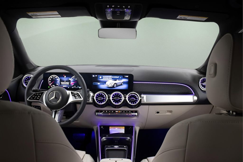 Used 2025 Mercedes-Benz GLB 250 GLB 250 image 26