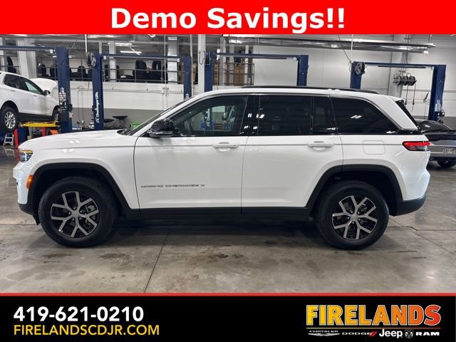 New 2025 Jeep Grand Cherokee Limited w/ Trailer Tow Package image 2